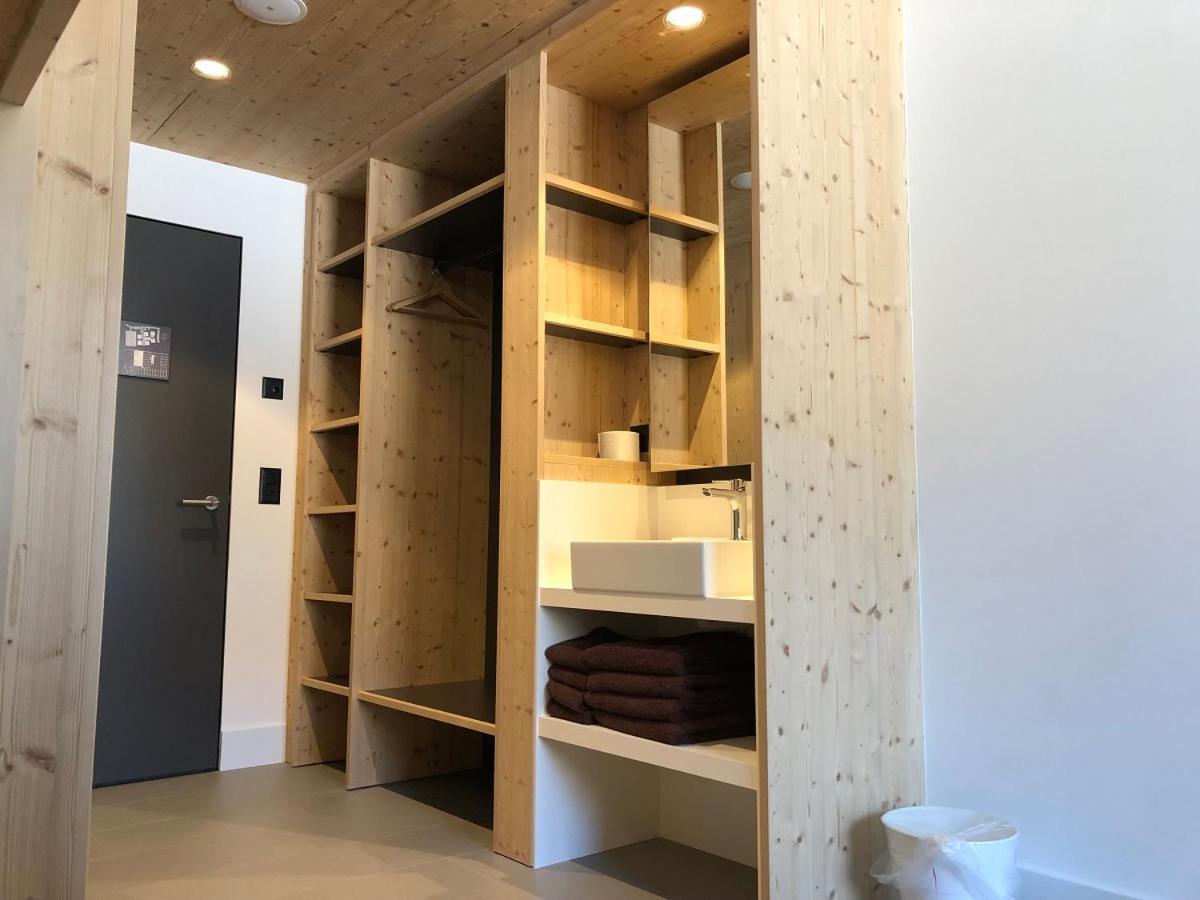 Catrina Hostel Дизентис Экстерьер фото